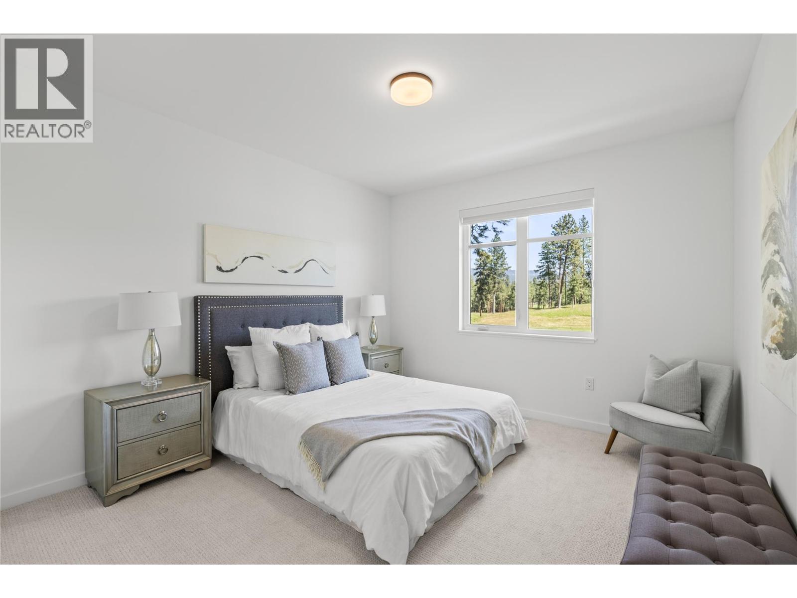 6 1979 Country Club Drive, Kelowna