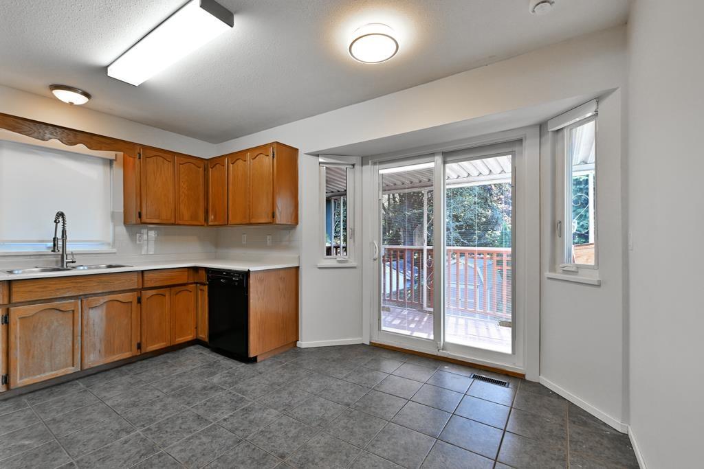 Photo 20 of 6027 Morgan Drive, Surrey BC