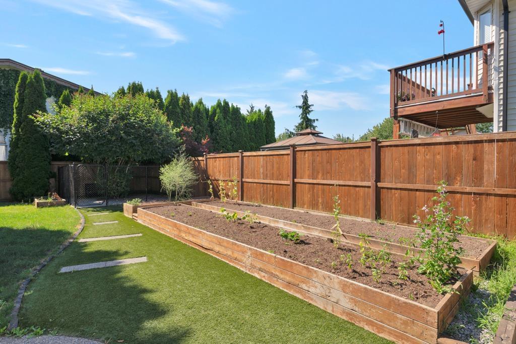 Photo 6 of 6027 Morgan Drive, Surrey BC