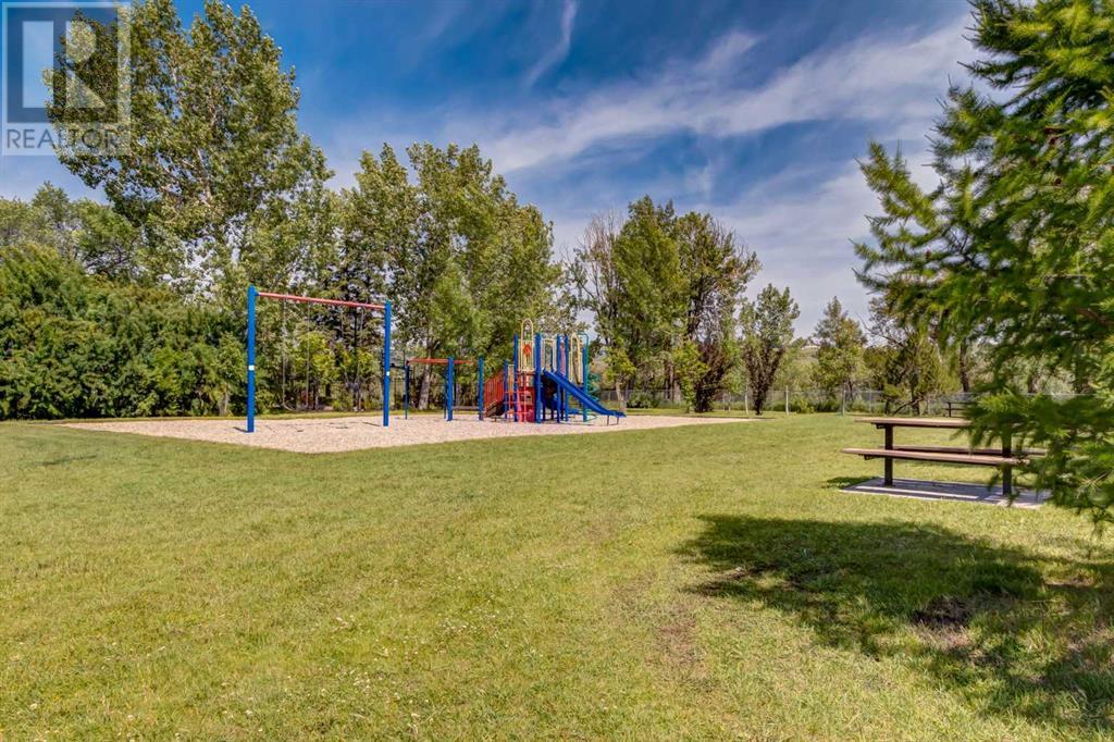 Single Family House Bungalow for Sale in  Bow Crescent NW Bowness Calgary 