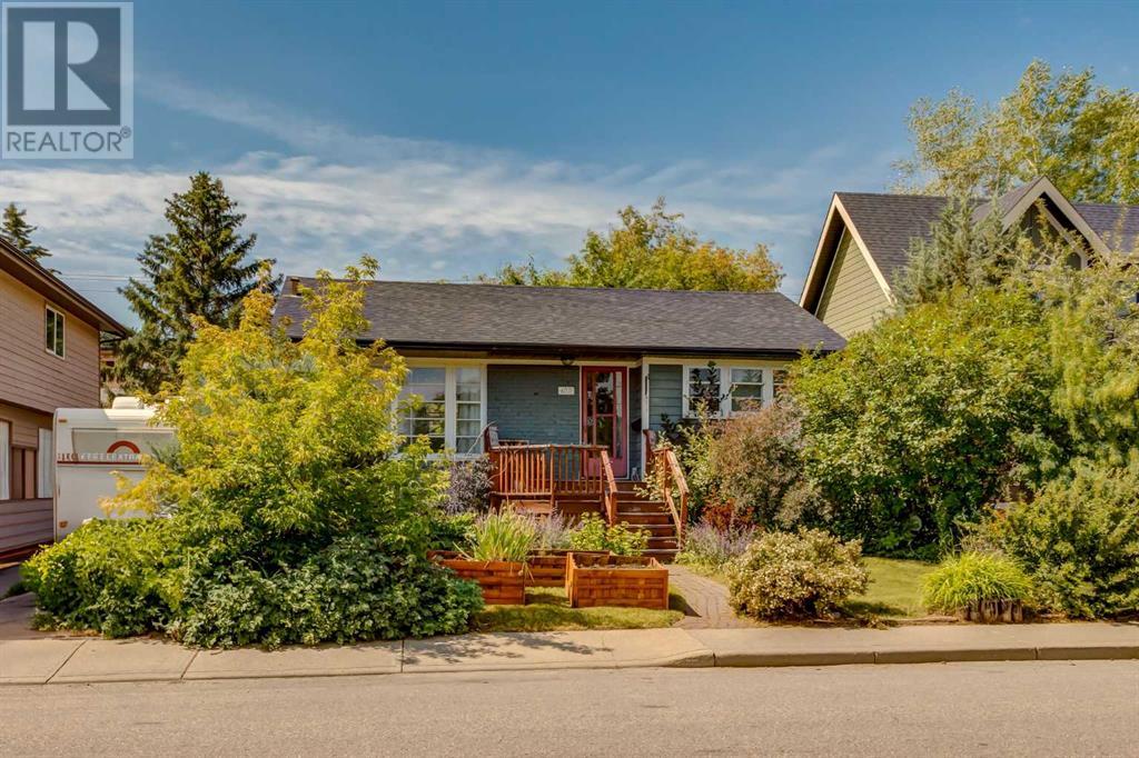 Single Family House Bungalow for Sale in  Bow Crescent NW Bowness Calgary 
