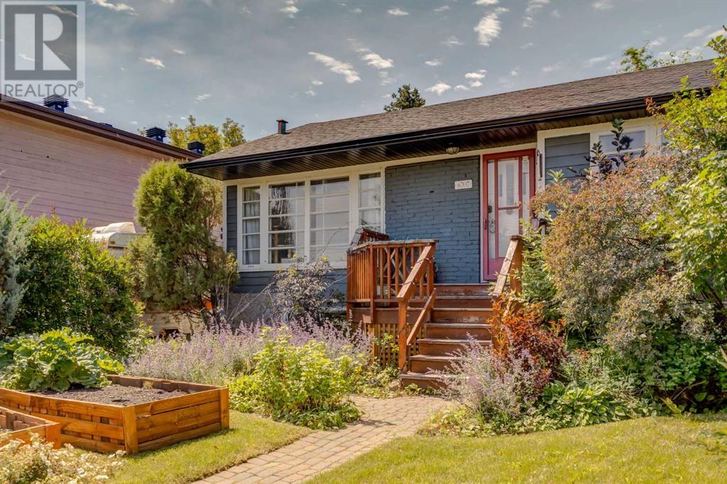 Single Family House Bungalow for Sale in  Bow Crescent NW Bowness Calgary 