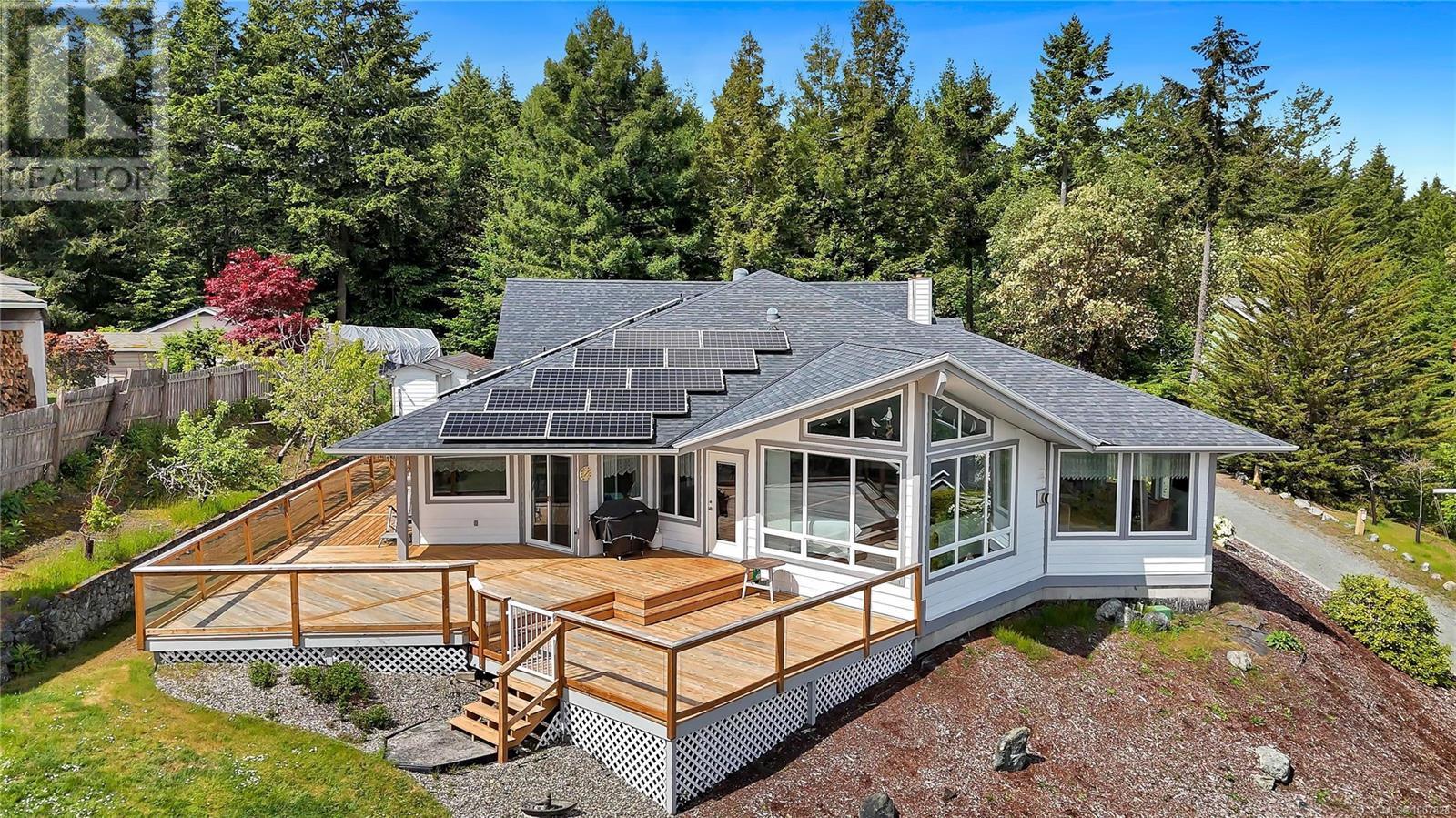 Photo 2 of 6572 Birds Eye Dr, Duncan BC