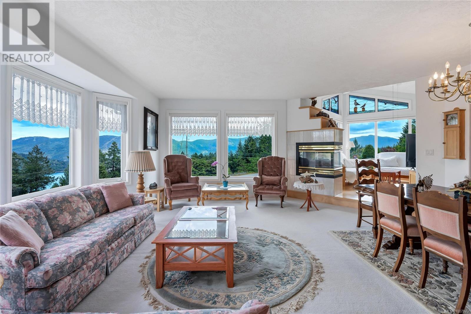 Photo 4 of 6572 Birds Eye Dr, Duncan BC