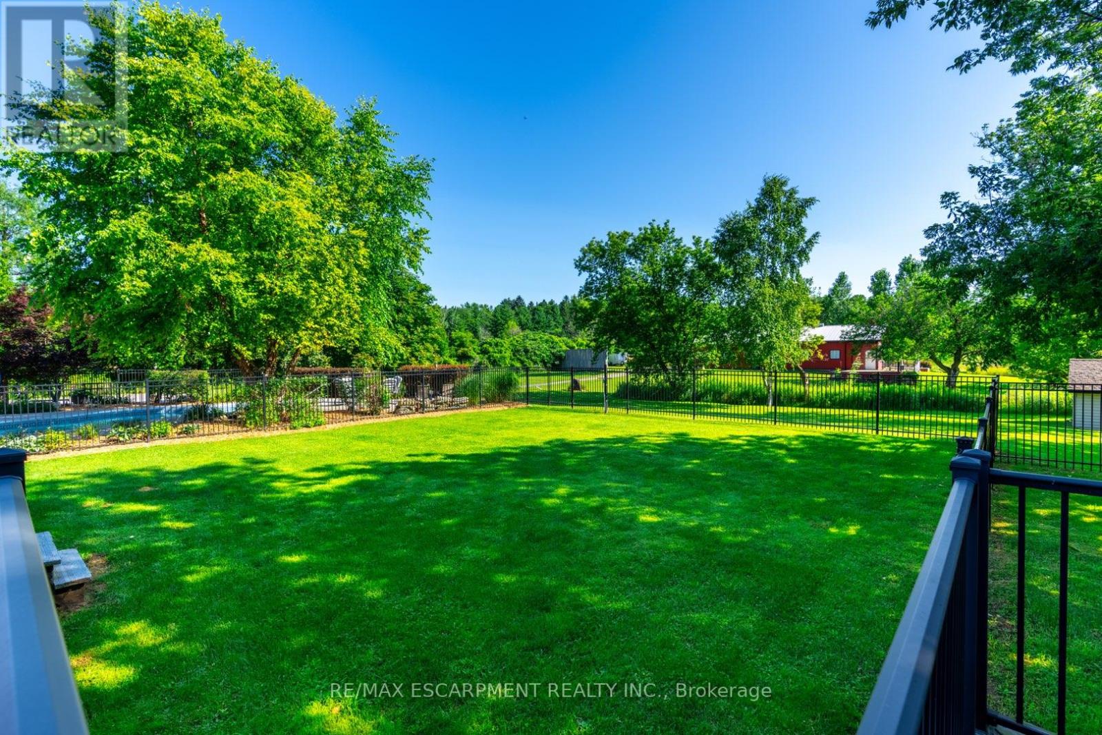 Photo 49 of 2172 Centre Road, Hamilton ON