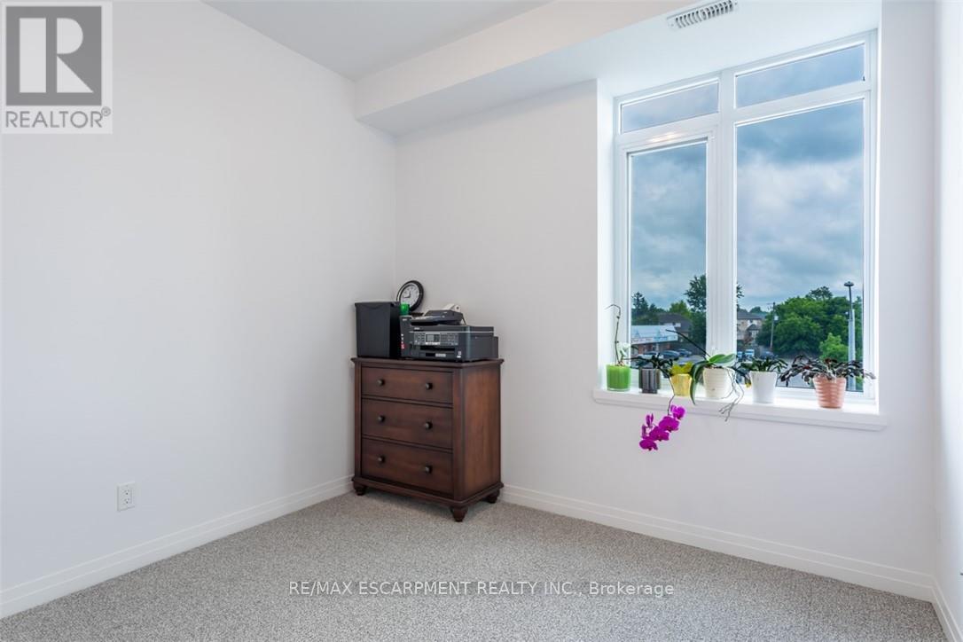 Photo 1 of 306 5 Hamilton Street, Hamilton ON