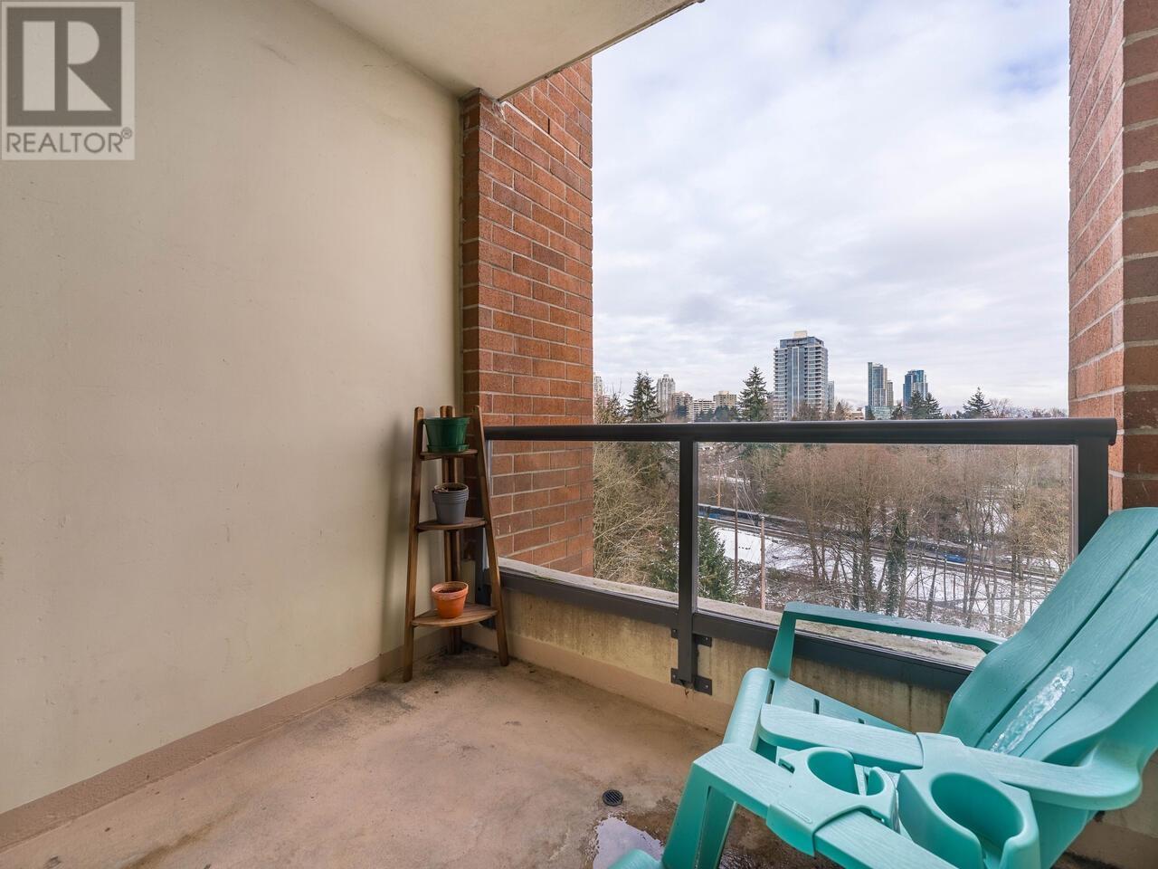 Photo 14 of 903 6837 Station Hill Drive, Burnaby BC