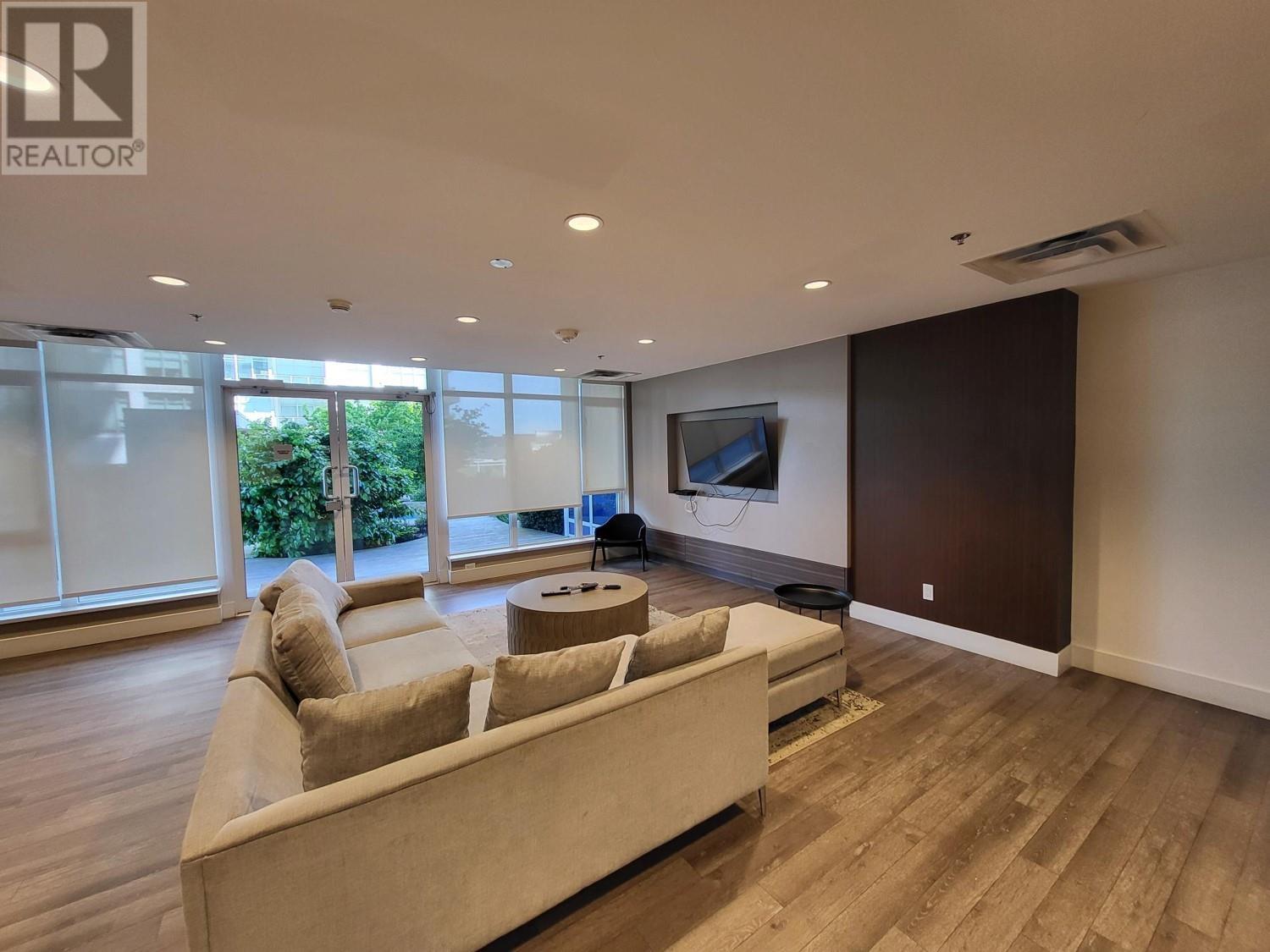 Photo 4 of 2105 2311 Beta Avenue, Burnaby BC