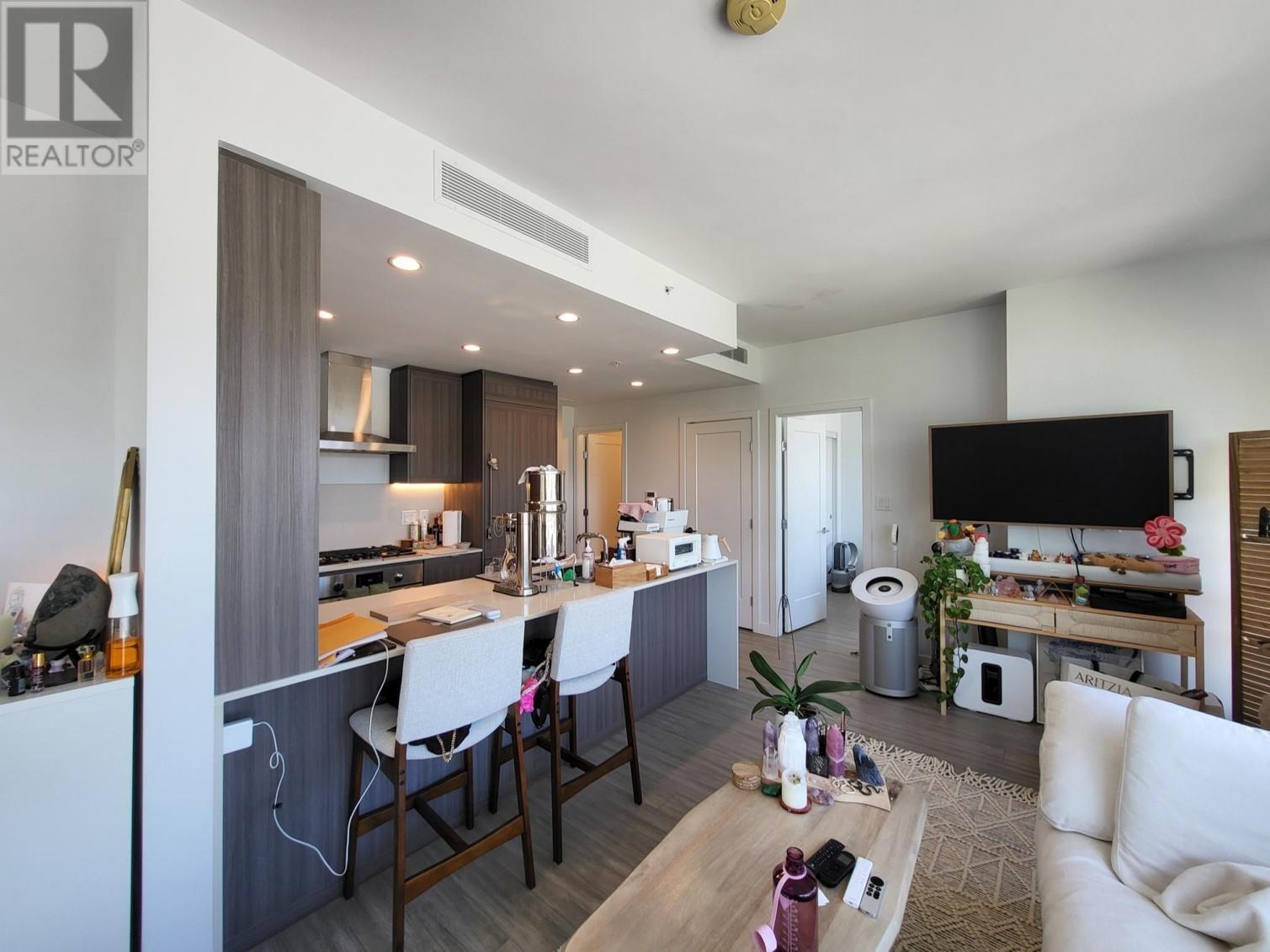 Photo 2 of 2105 2311 Beta Avenue, Burnaby BC