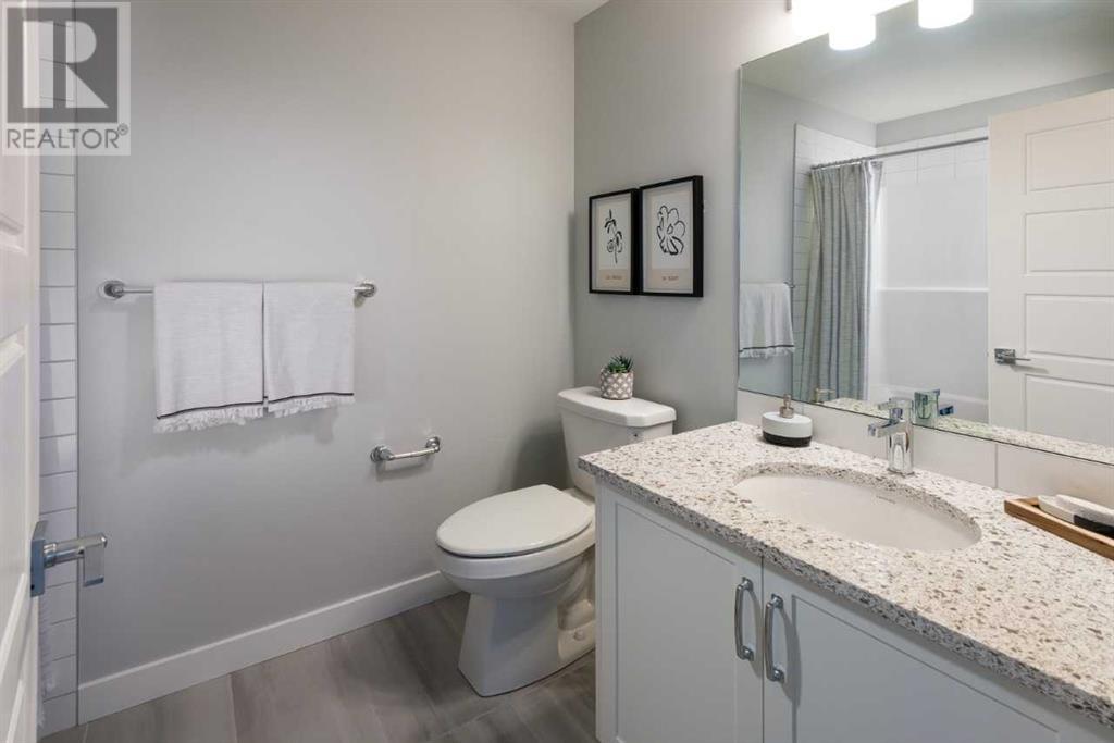 Photo 3 of 129 Hotchkiss Way Se, Calgary AB