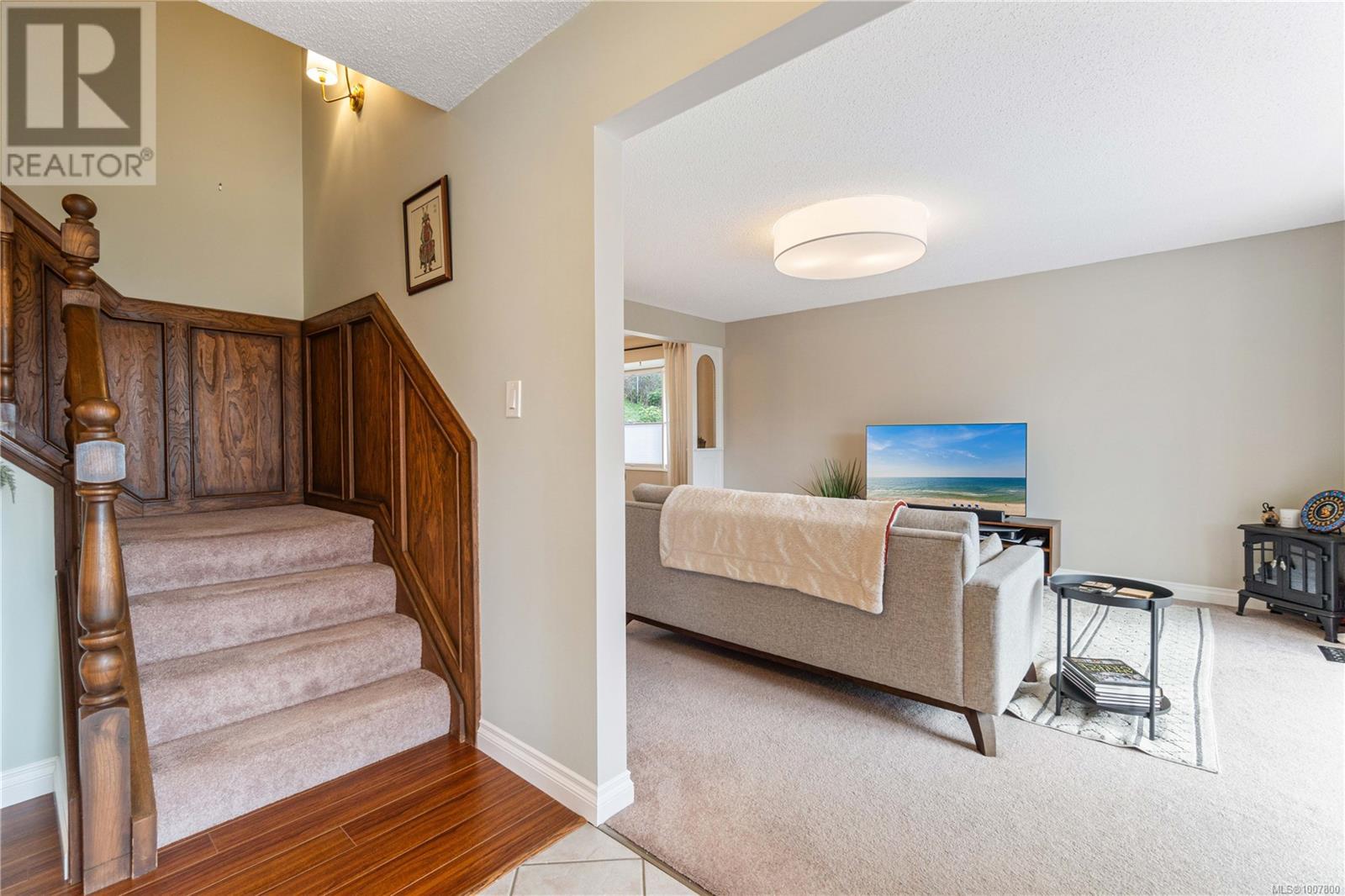 Photo 2 of 3270 Smugglers Hill Dr, Nanaimo BC