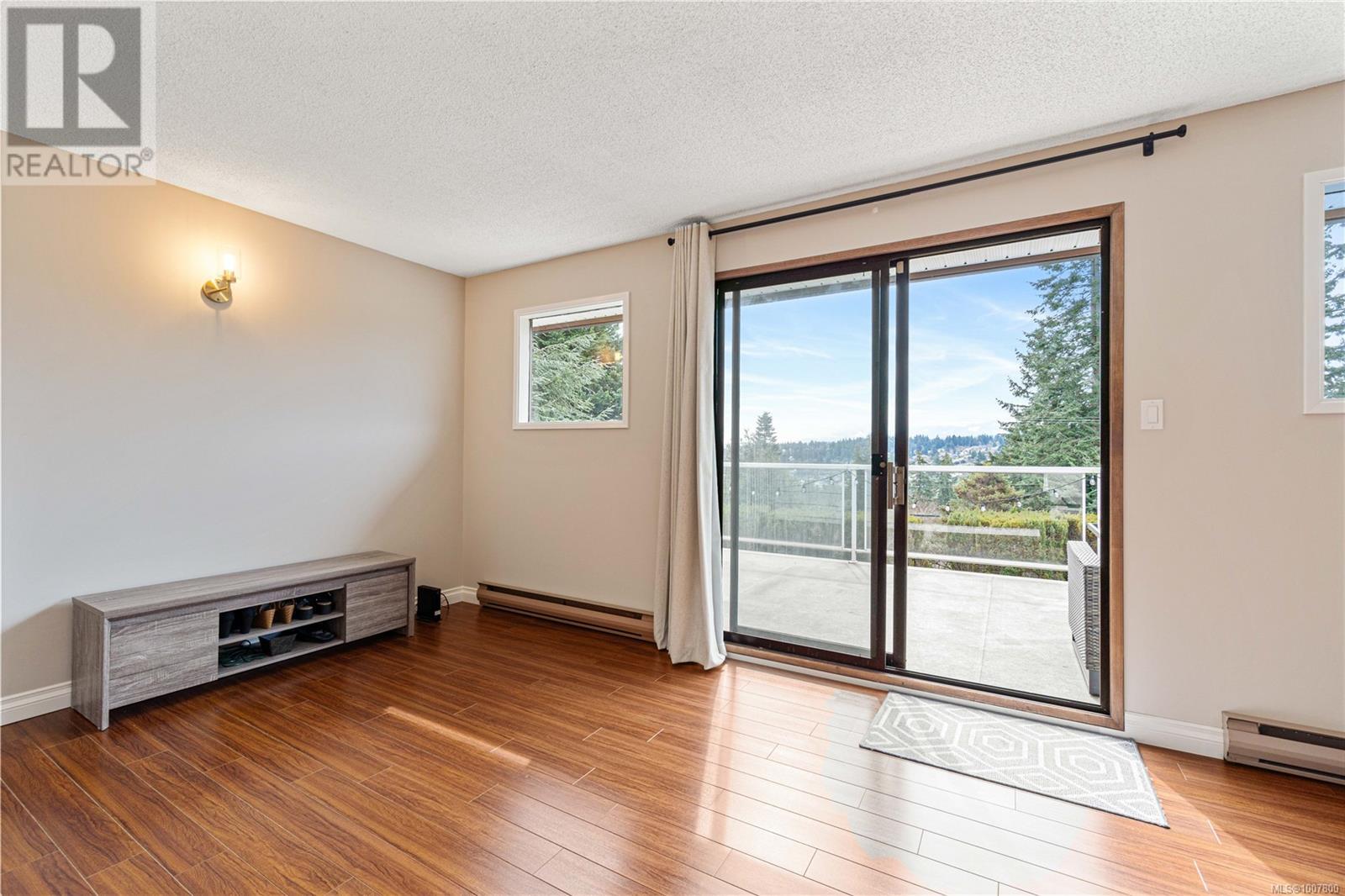 Photo 6 of 3270 Smugglers Hill Dr, Nanaimo BC