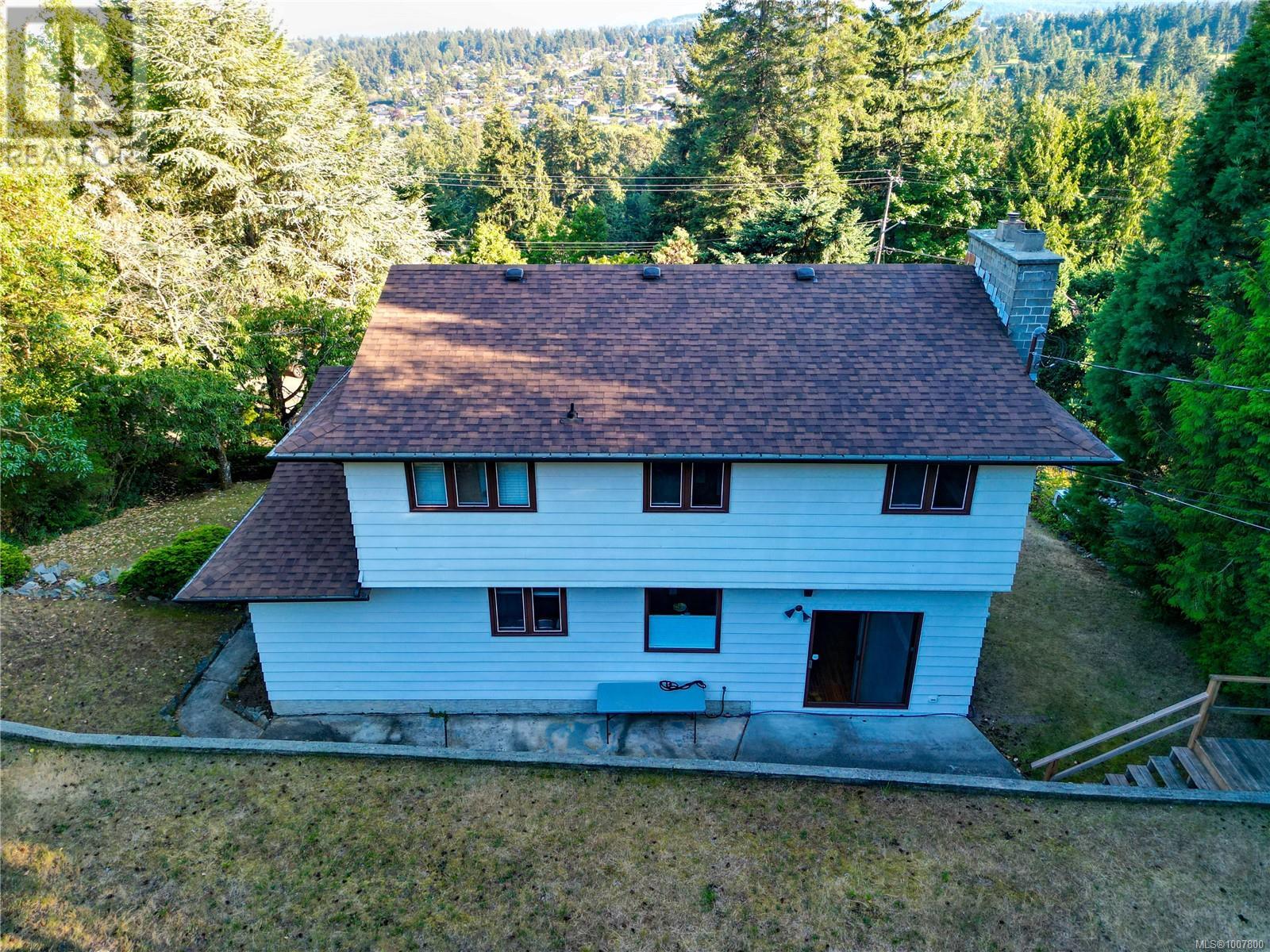 Photo 9 of 3270 Smugglers Hill Dr, Nanaimo BC
