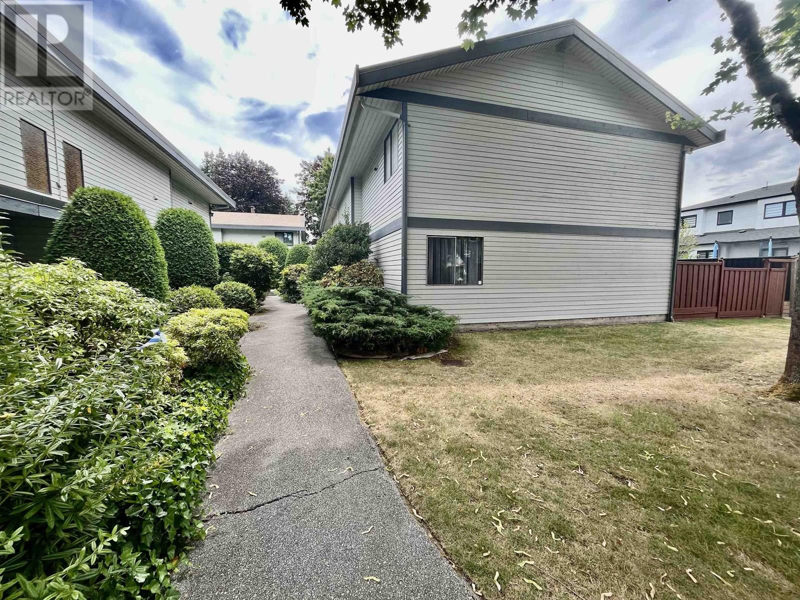 Photo 6 of 11622 Kingsbridge Drive, Richmond BC