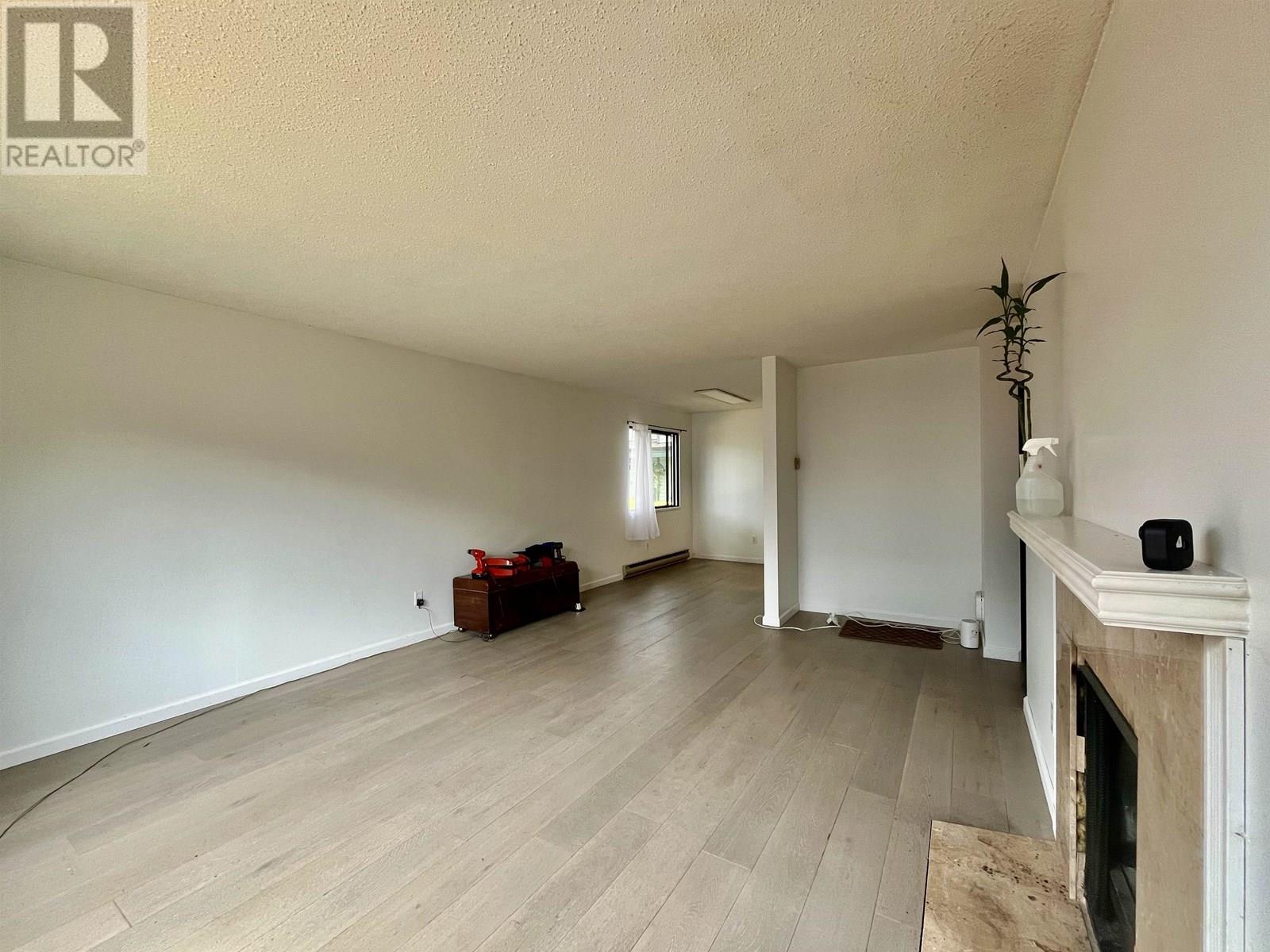 Photo 13 of 11622 Kingsbridge Drive, Richmond BC