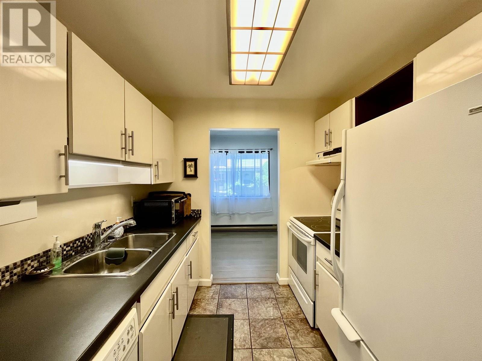 Photo 8 of 11622 Kingsbridge Drive, Richmond BC
