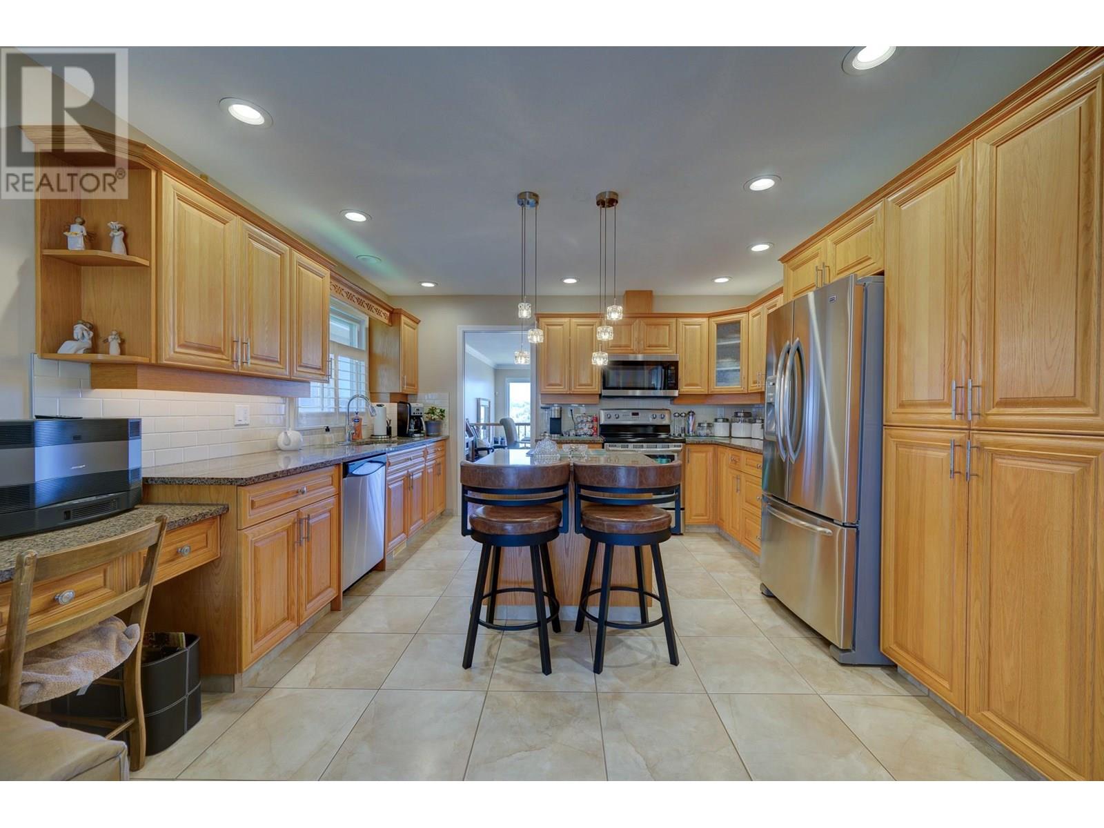 Photo 10 of 2080 Pacific Way Unit 36, Kamloops BC