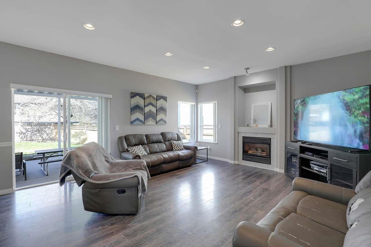 Photo 12 of 16865 80 Avenue, Surrey BC