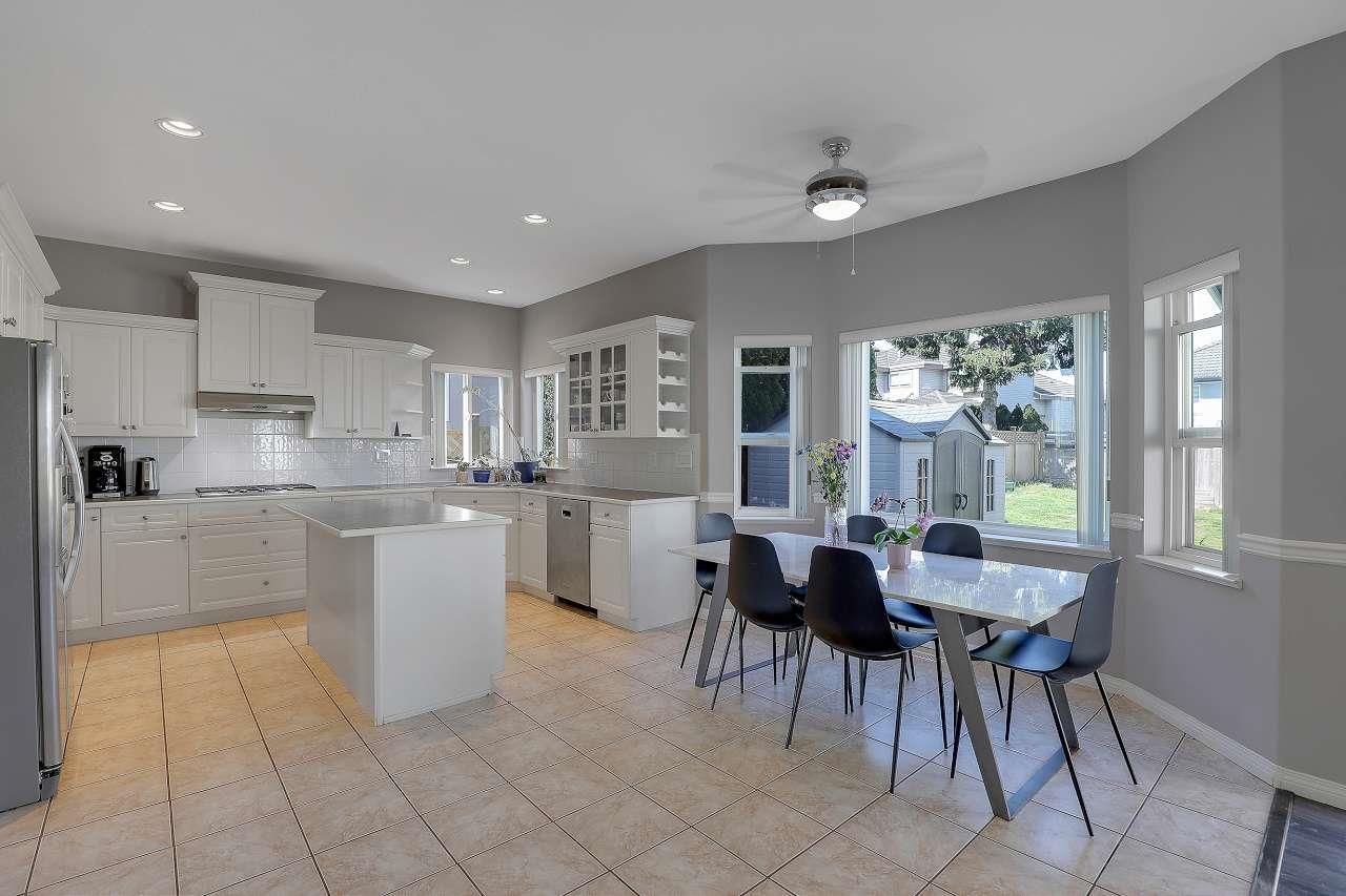 Photo 10 of 16865 80 Avenue, Surrey BC