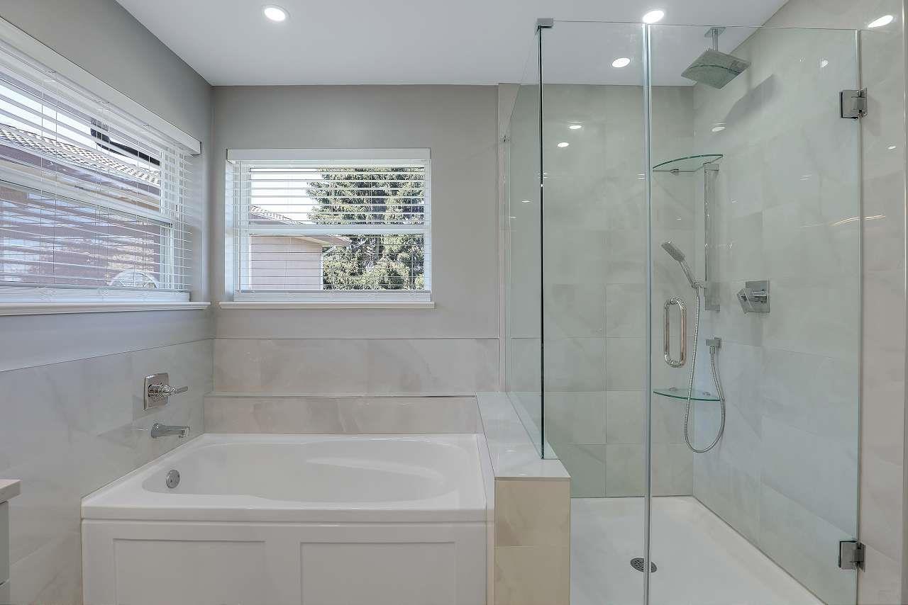 Photo 25 of 16865 80 Avenue, Surrey BC