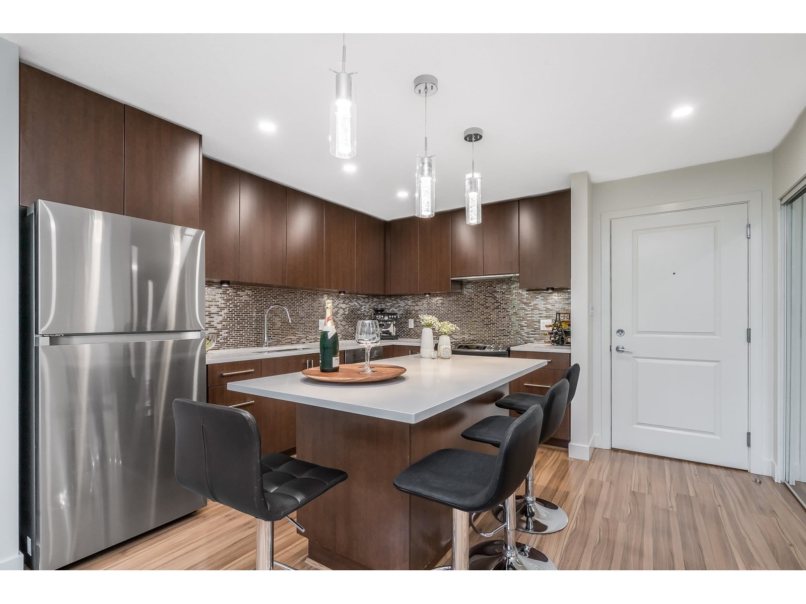 Photo 13 of 255 15850 26 Avenue, Surrey BC