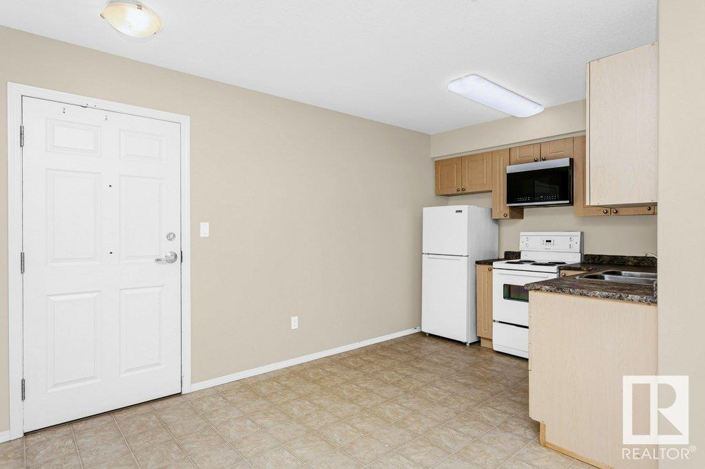 Photo 9 of 220 8802 Southfort, Fort Saskatchewan AB