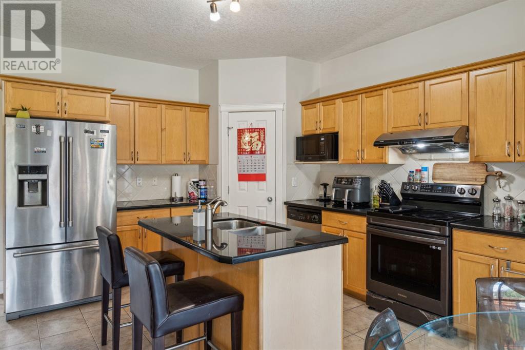 Single Family House for Sale in  Royal Birch Terrace NW Royal Oak Calgary 