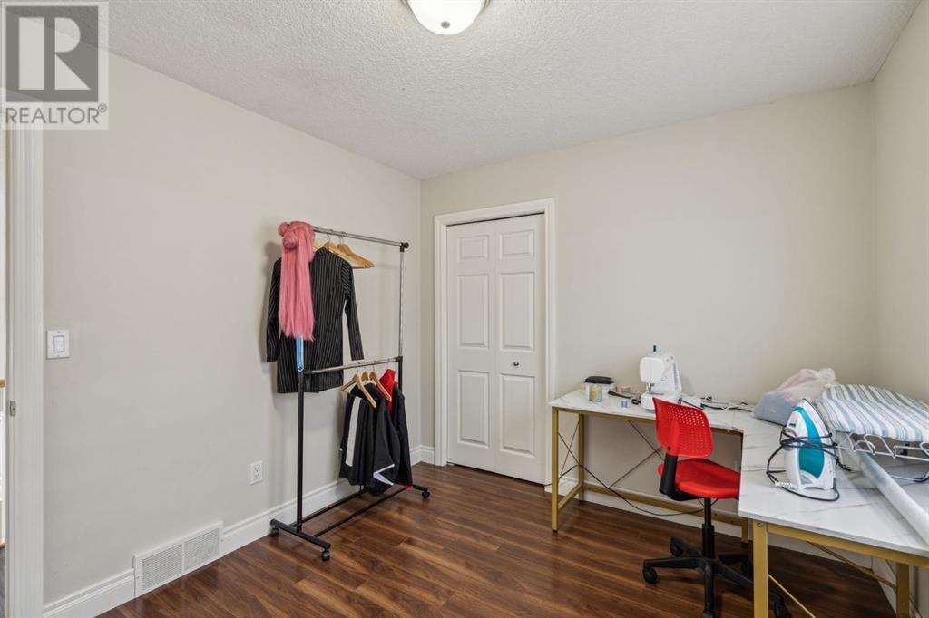 Single Family House for Sale in  Royal Birch Terrace NW Royal Oak Calgary 