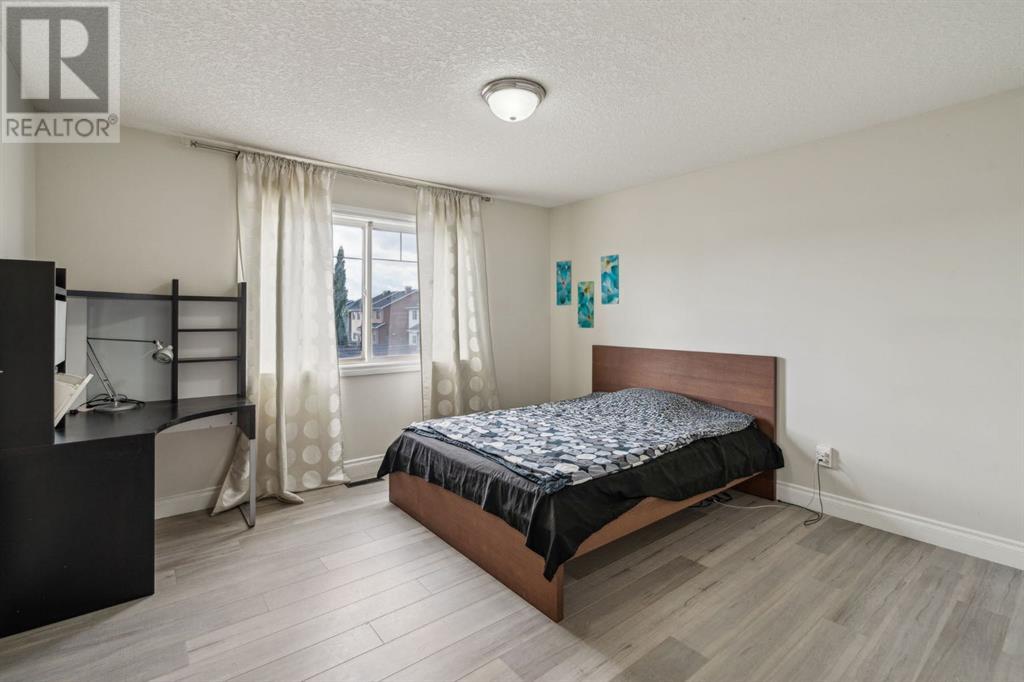 Single Family House for Sale in  Royal Birch Terrace NW Royal Oak Calgary 