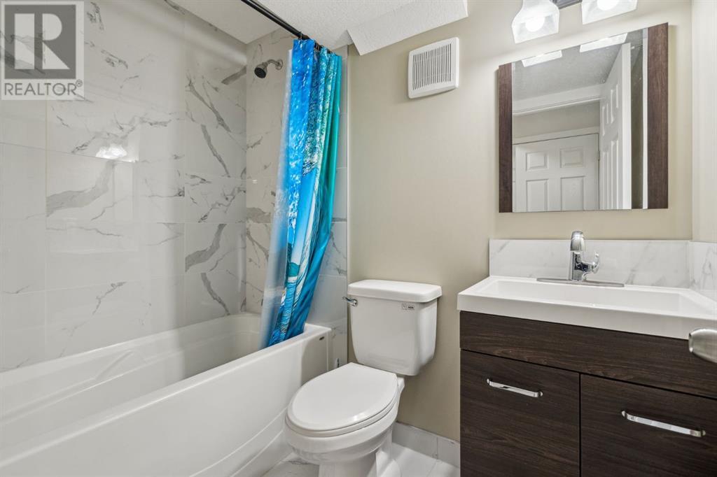 Single Family House for Sale in  Royal Birch Terrace NW Royal Oak Calgary 