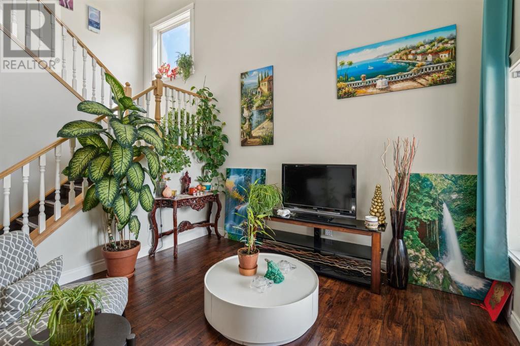 Single Family House for Sale in  Royal Birch Terrace NW Royal Oak Calgary 