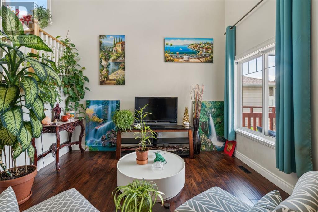 Single Family House for Sale in  Royal Birch Terrace NW Royal Oak Calgary 