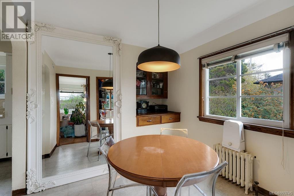 Photo 17 of 2075 Lorne Terr, Oak Bay BC