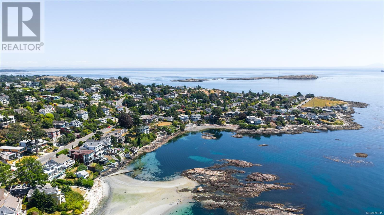 Photo 40 of 2075 Lorne Terr, Oak Bay BC