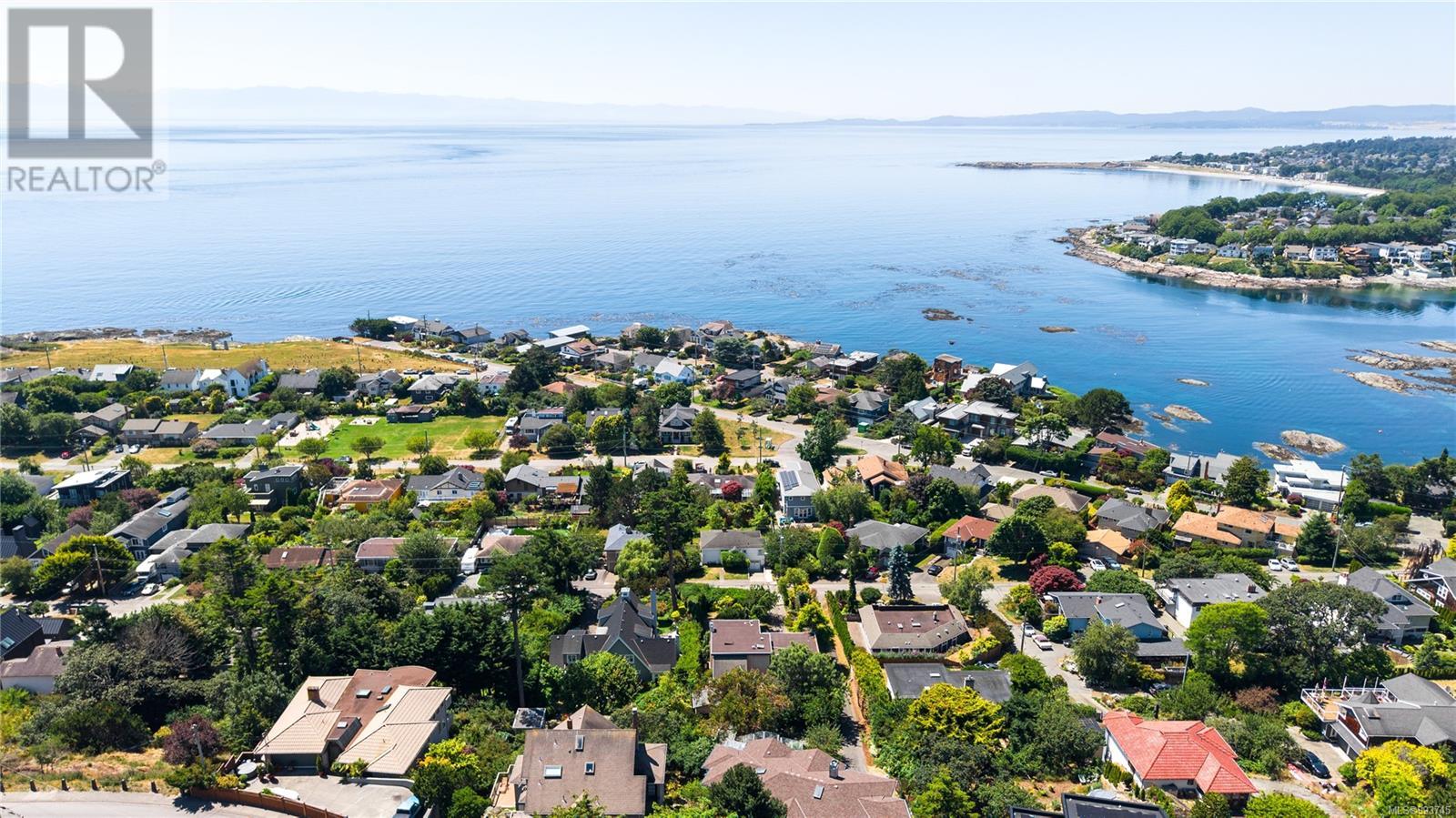 Photo 43 of 2075 Lorne Terr, Oak Bay BC