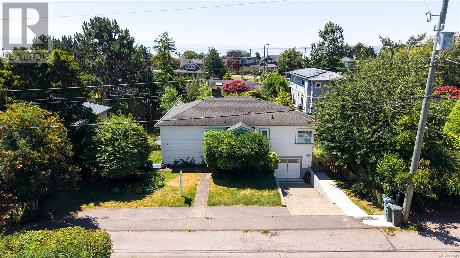 Photo 49 of 2075 Lorne Terr, Oak Bay BC