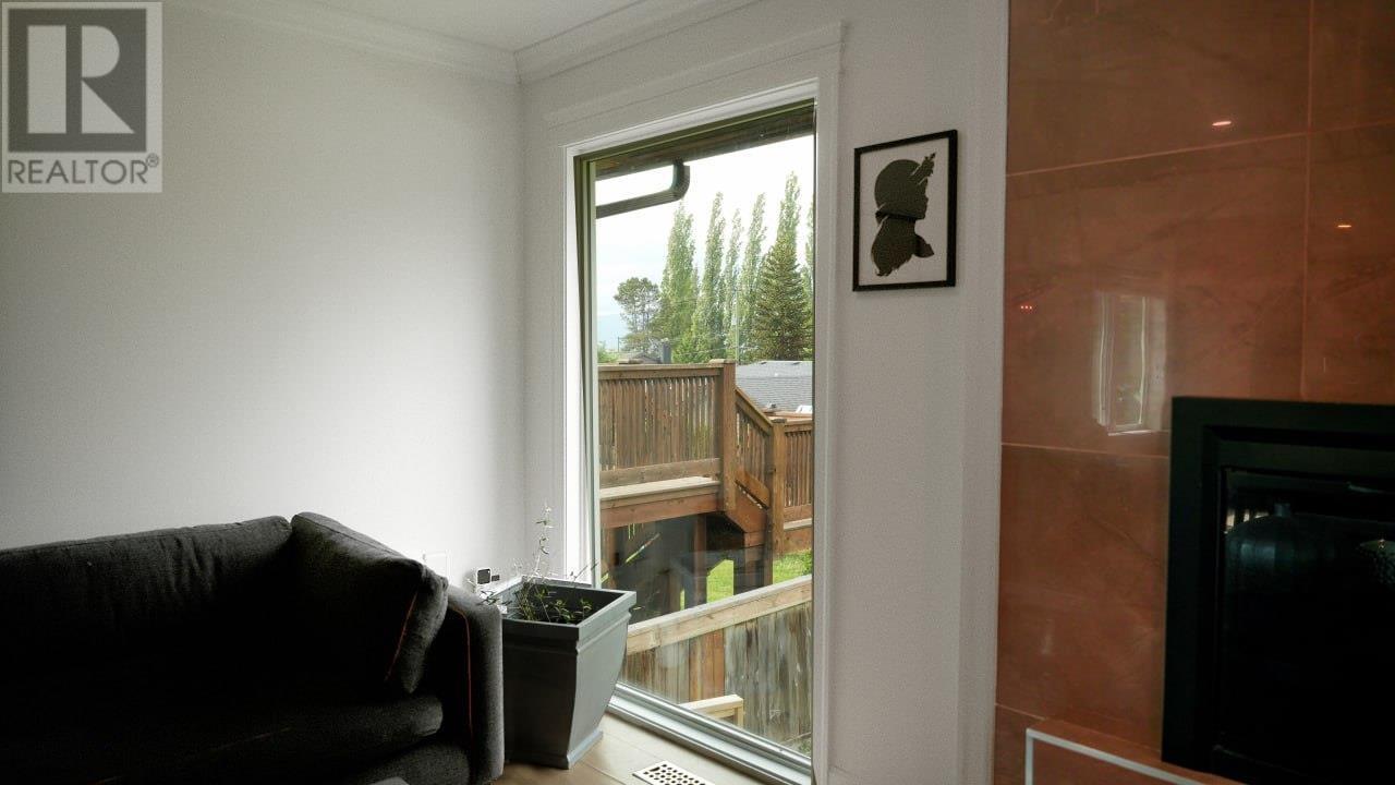 Photo 11 of 21673 Exeter Avenue, Maple Ridge BC