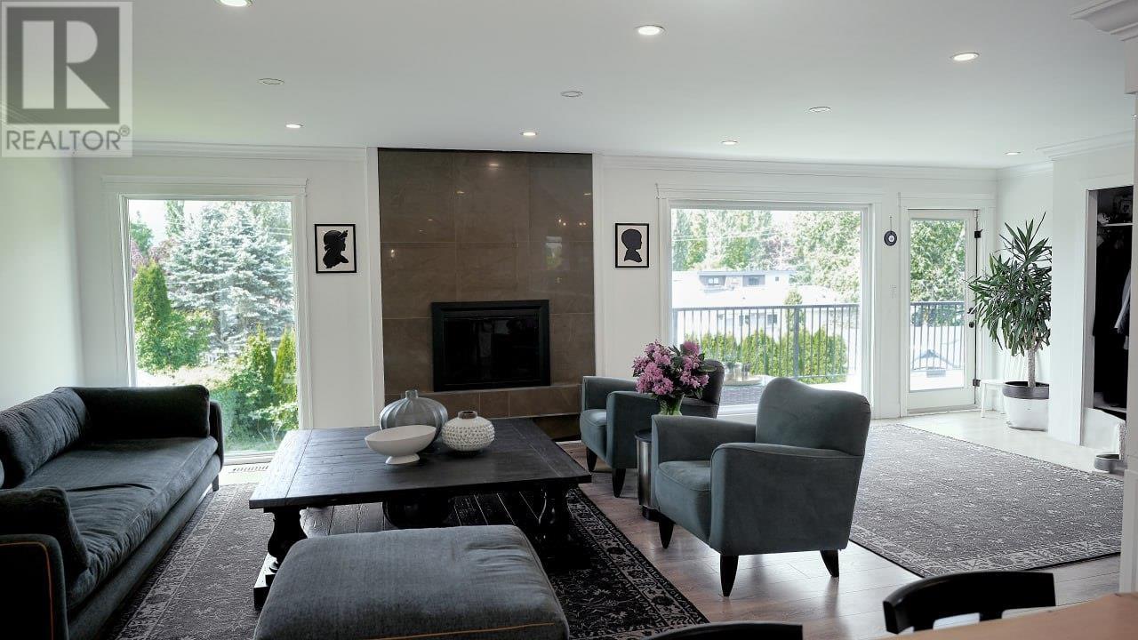 Photo 1 of 21673 Exeter Avenue, Maple Ridge BC