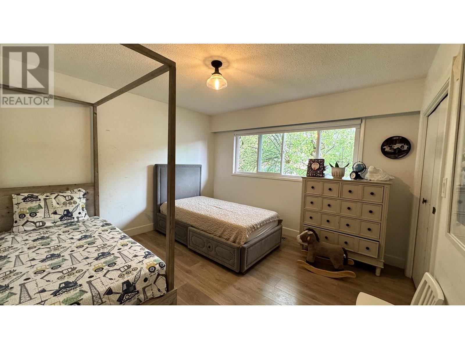 Photo 14 of 21673 Exeter Avenue, Maple Ridge BC