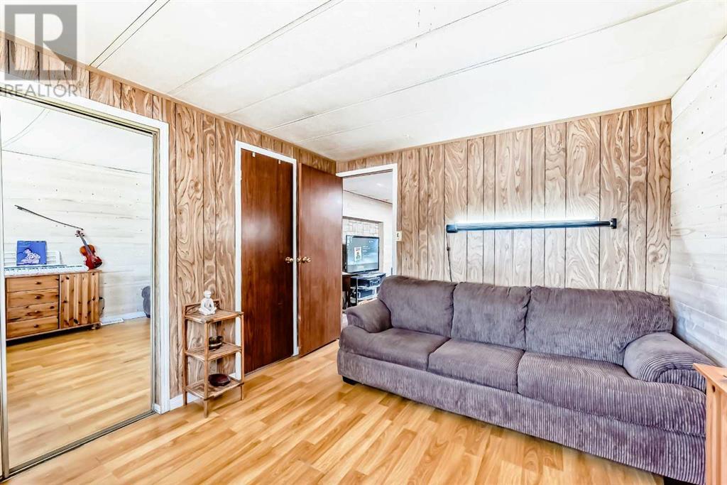Single Family House Mobile Home for Sale in    Street NW Greenwood/Greenbriar Calgary 