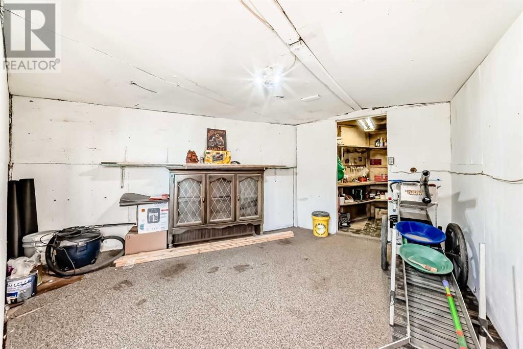 Single Family House Mobile Home for Sale in    Street NW Greenwood/Greenbriar Calgary 