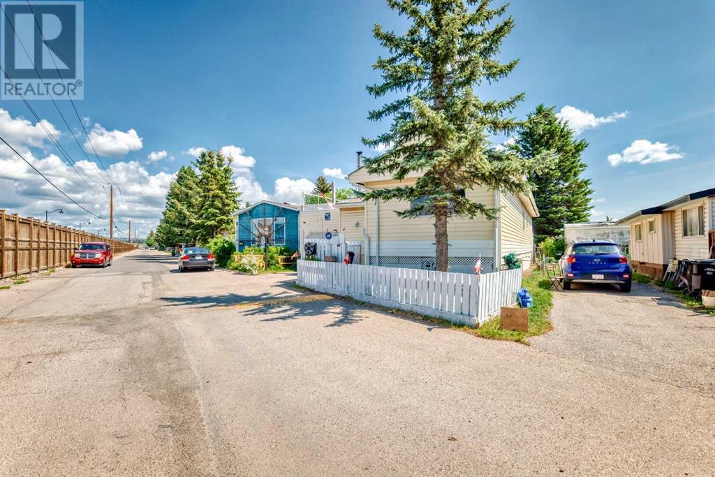 Single Family House Mobile Home for Sale in    Street NW Greenwood/Greenbriar Calgary 