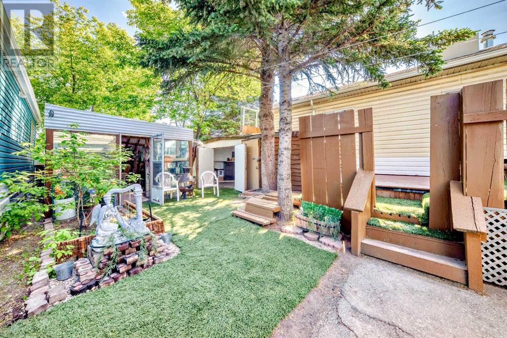 Single Family House Mobile Home for Sale in    Street NW Greenwood/Greenbriar Calgary 