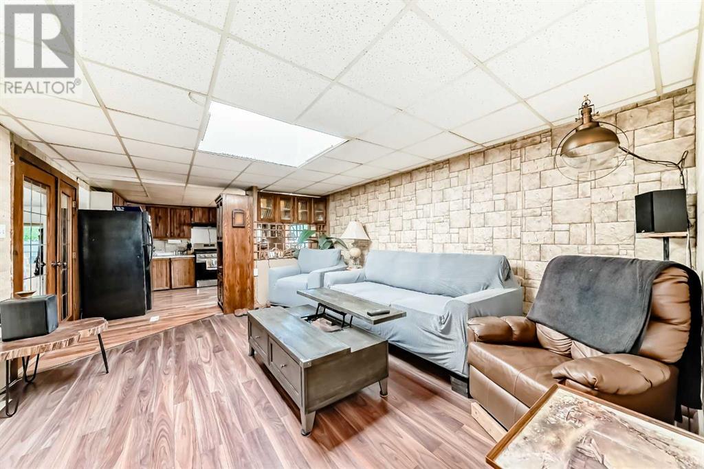 Single Family House Mobile Home for Sale in    Street NW Greenwood/Greenbriar Calgary 