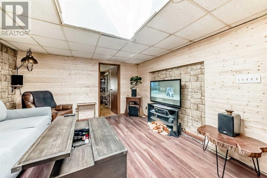 Single Family House Mobile Home for Sale in    Street NW Greenwood/Greenbriar Calgary 