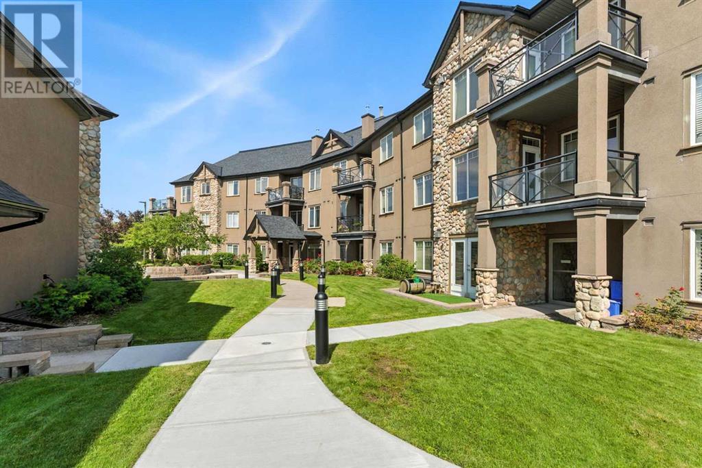 Single Family House for Sale in   Signature Park SW Signal Hill Calgary 