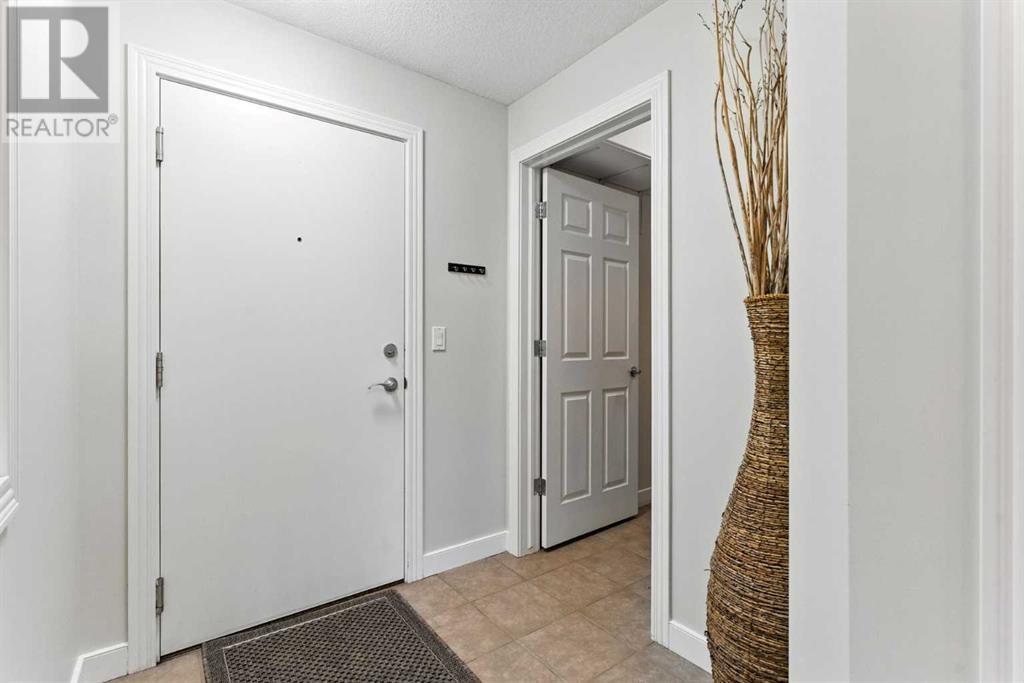 Single Family House for Sale in   Signature Park SW Signal Hill Calgary 