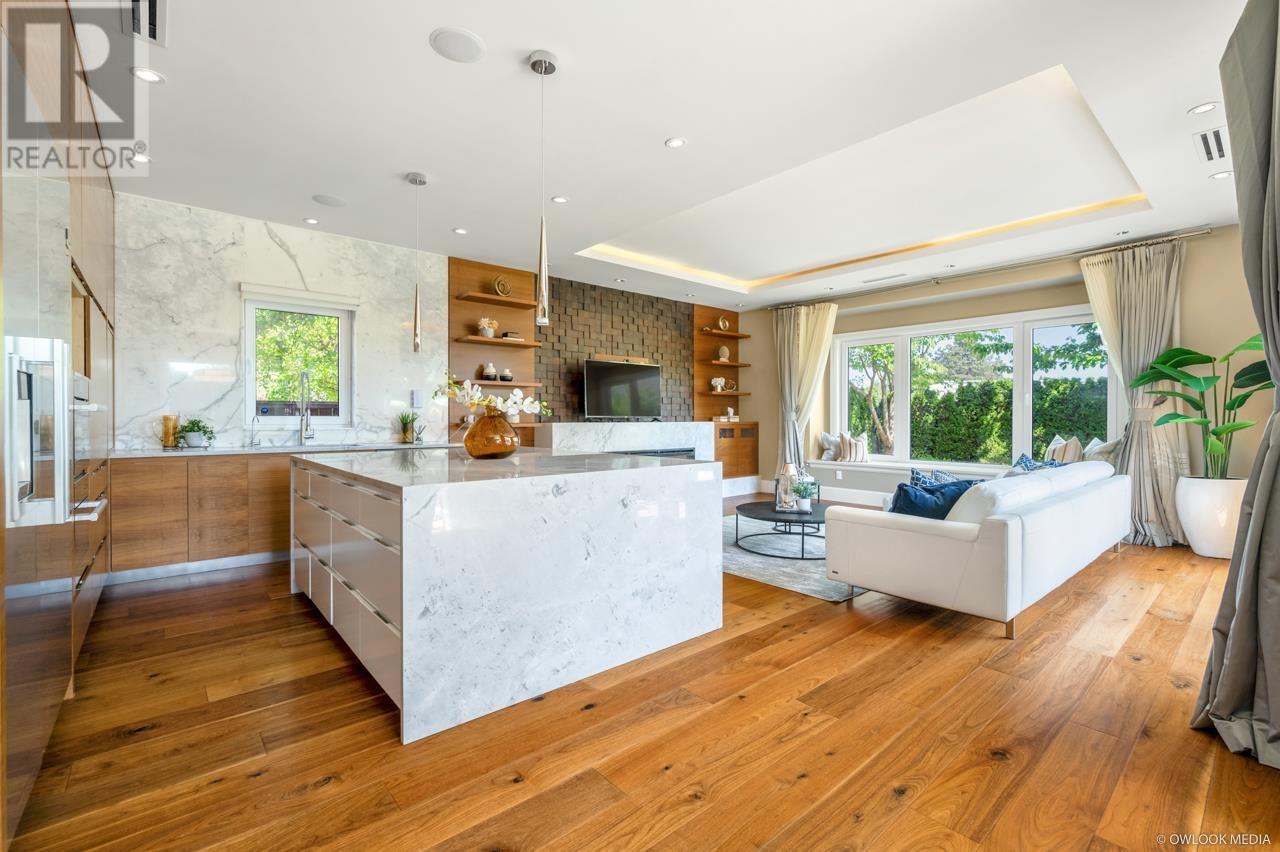 8180 SUNNYWOOD Drive, Richmond