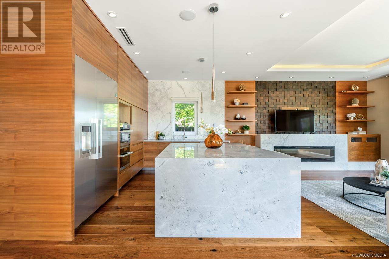 8180 SUNNYWOOD Drive, Richmond
