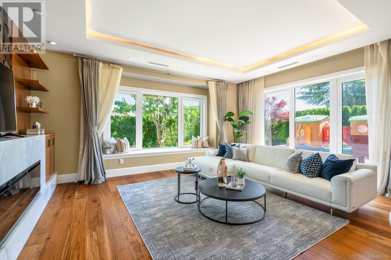 8180 SUNNYWOOD Drive, Richmond